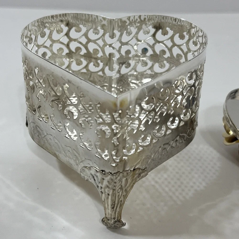 Heart and Rose Silver Plated Trinket Ring Jewelry Box, Filigree Silver Tone Mesh